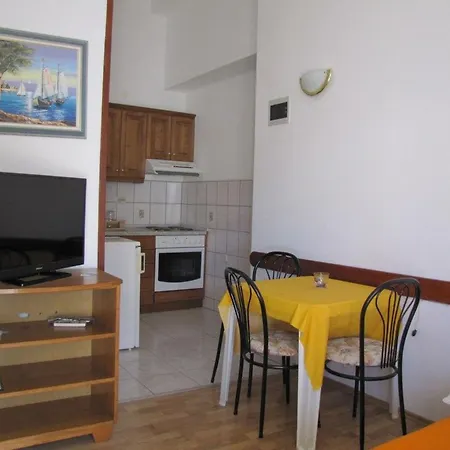 شقة Zdravko 2 Fuer 3 Personen By Interhome روغوزنيكا