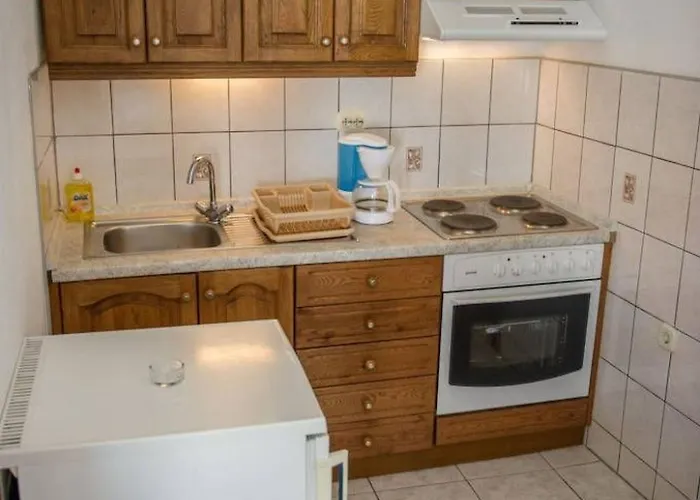 Apartment Zdravko 2 Fuer 3 Personen By Interhome Rogoznica (Sibenik-Knin)